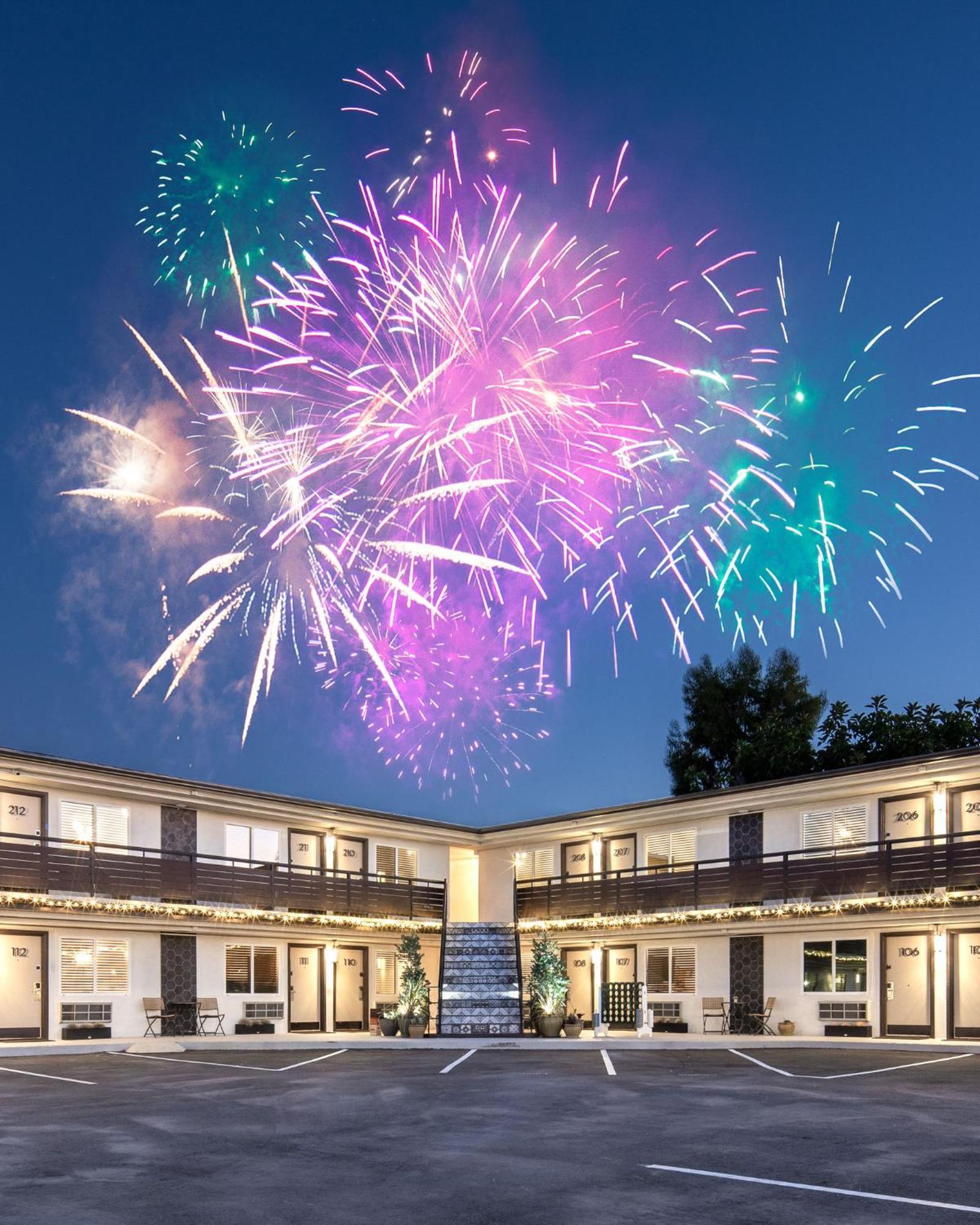 California Inn アナハイム エクステリア 写真